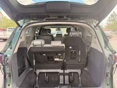 2024 Toyota Sienna XLE
