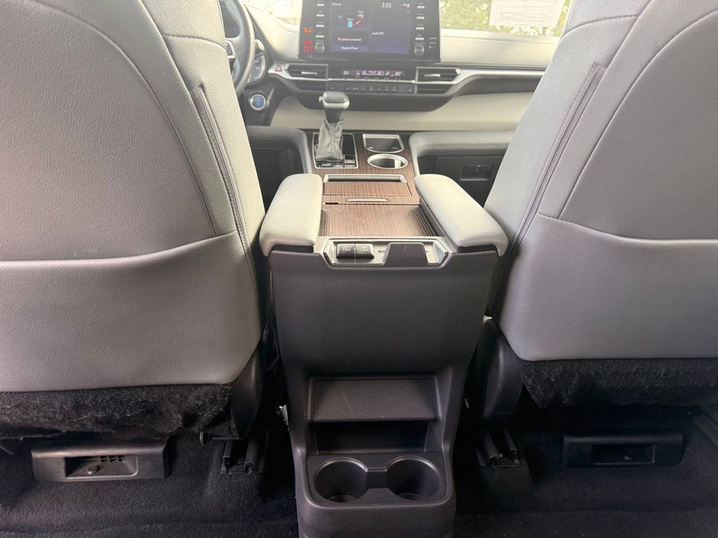 2024 Toyota Sienna XLE