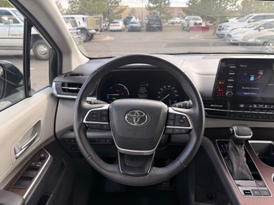 2024 Toyota Sienna XLE
