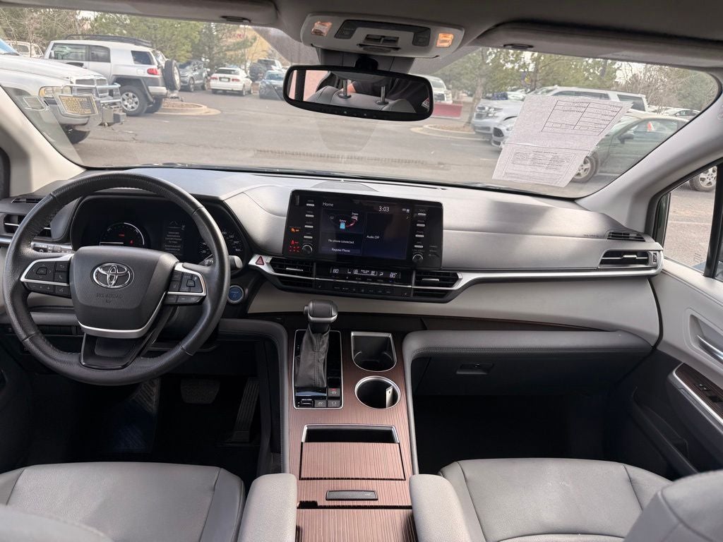 2024 Toyota Sienna XLE