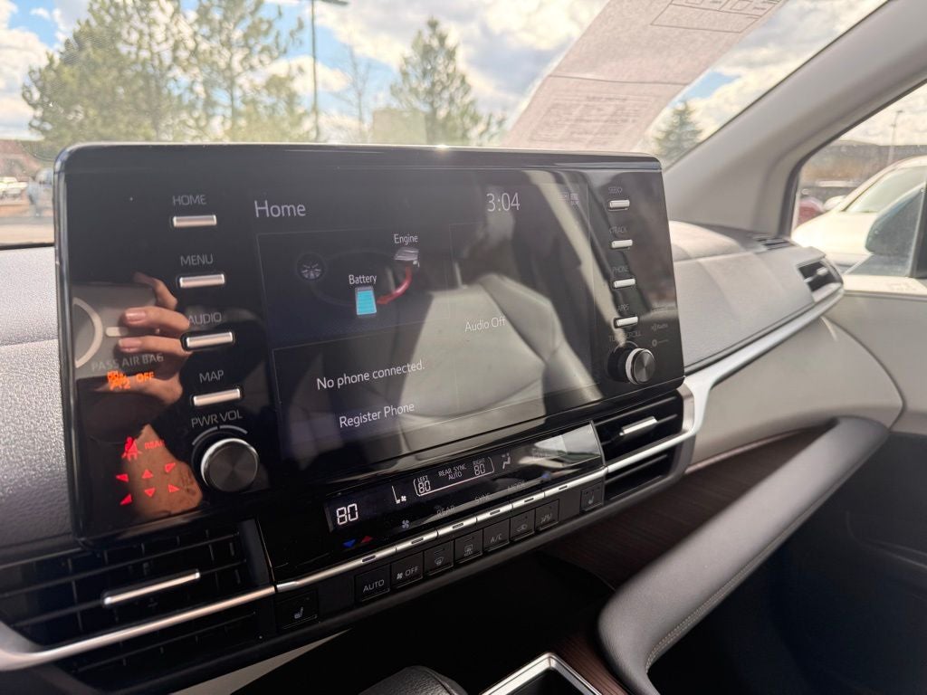 2024 Toyota Sienna XLE