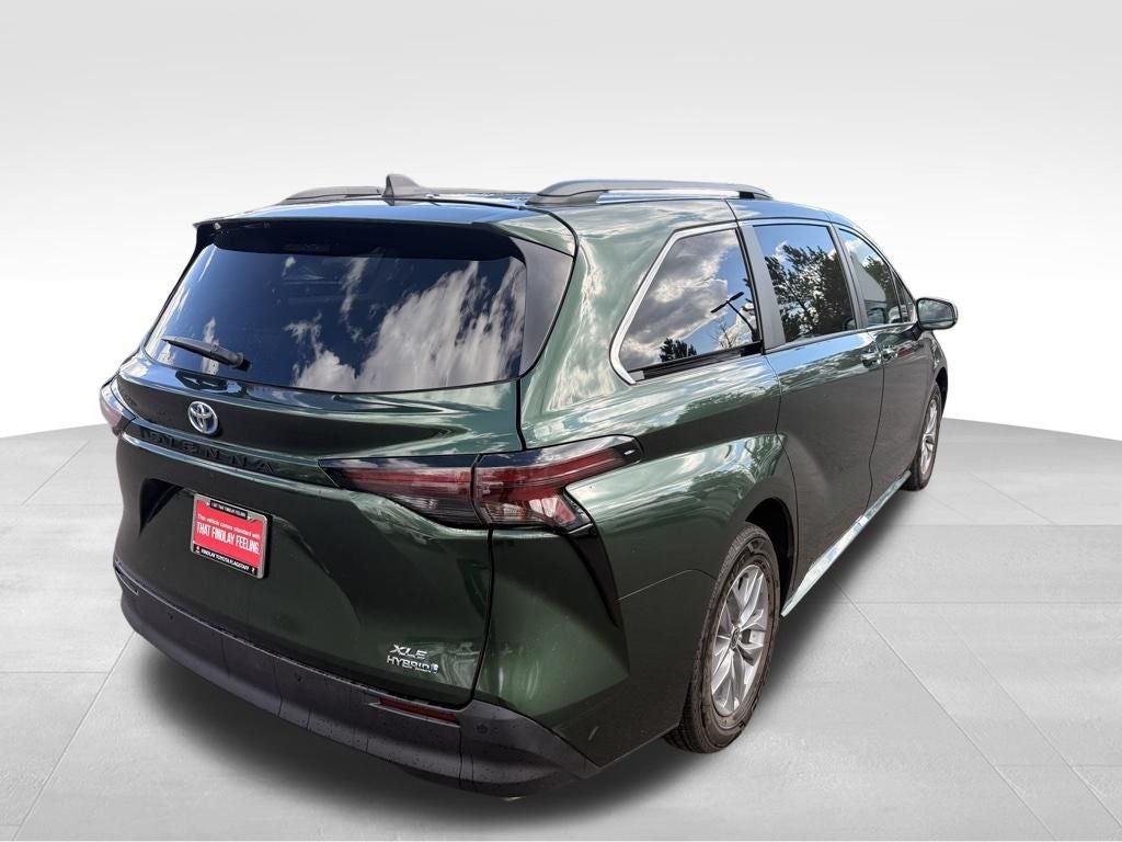 2024 Toyota Sienna XLE