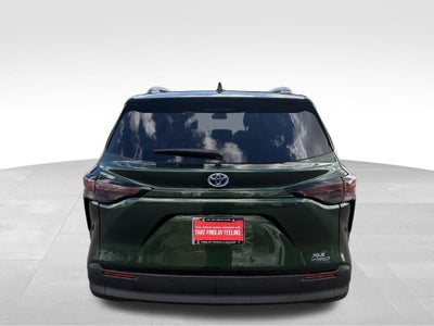 2024 Toyota Sienna XLE
