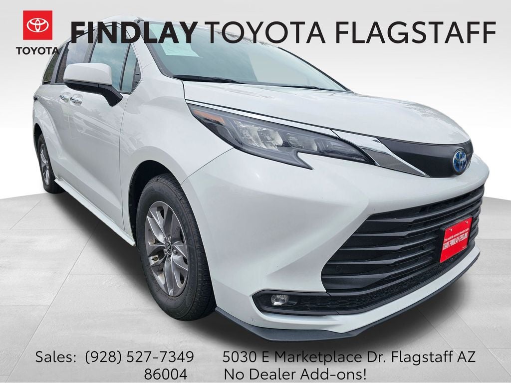 2025 Toyota Sienna XLE 8 Passenger