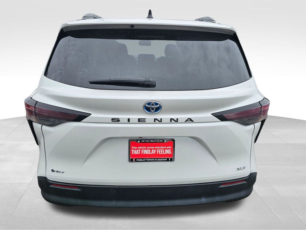 2025 Toyota Sienna XLE 8 Passenger