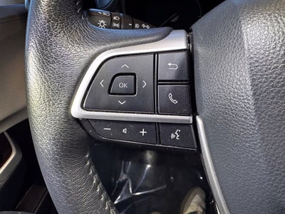 2024 Toyota Sienna XLE 8 Passenger