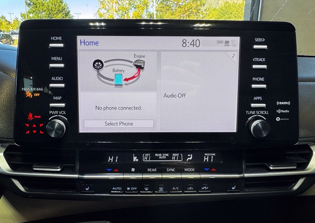 2024 Toyota Sienna XLE 8 Passenger