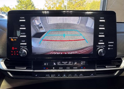 2024 Toyota Sienna XLE 8 Passenger