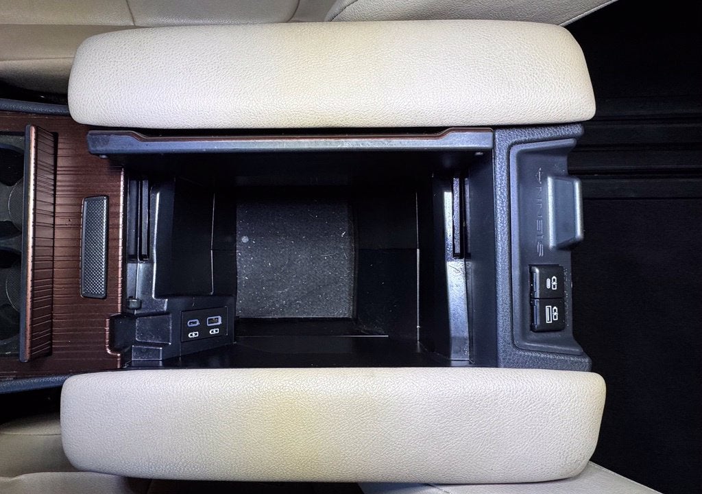 2024 Toyota Sienna XLE 8 Passenger