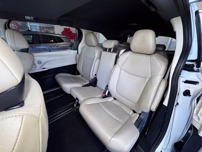 2024 Toyota Sienna XLE 8 Passenger
