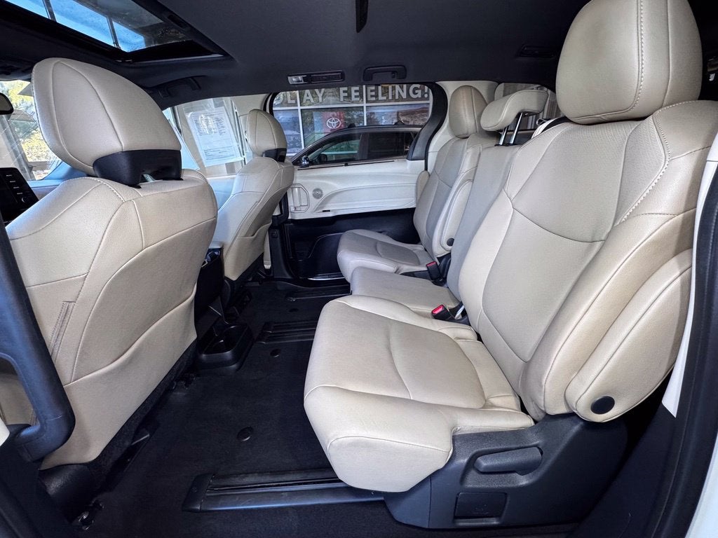 2024 Toyota Sienna XLE 8 Passenger