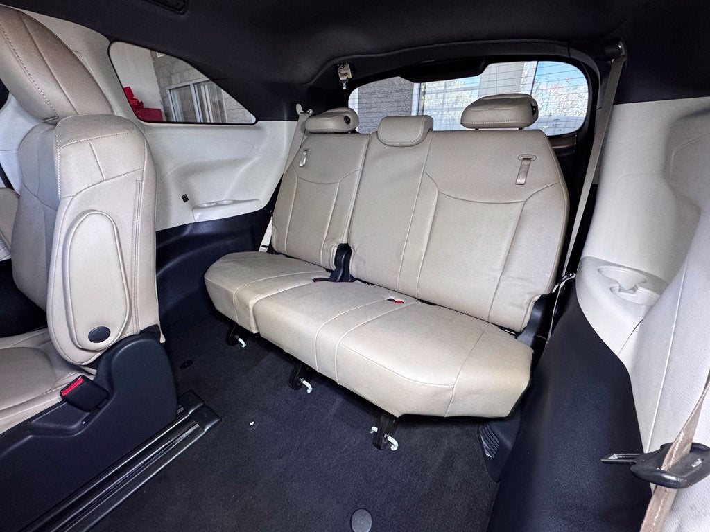 2024 Toyota Sienna XLE 8 Passenger