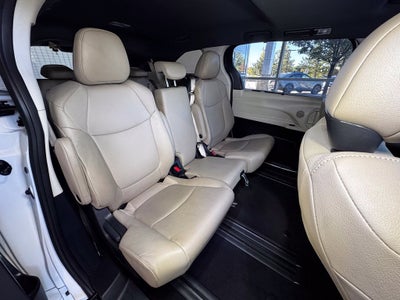 2024 Toyota Sienna XLE 8 Passenger