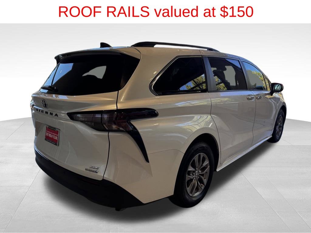 2024 Toyota Sienna XLE 8 Passenger