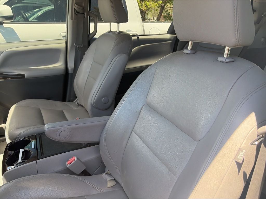 2020 Toyota Sienna XLE 8 Passenger