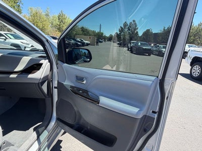 2020 Toyota Sienna XLE 8 Passenger