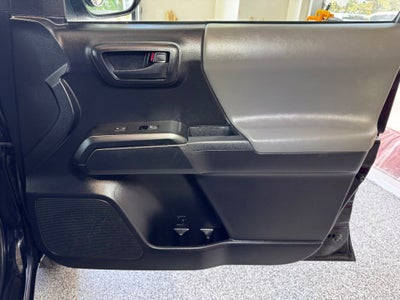 2019 Toyota Tacoma SR