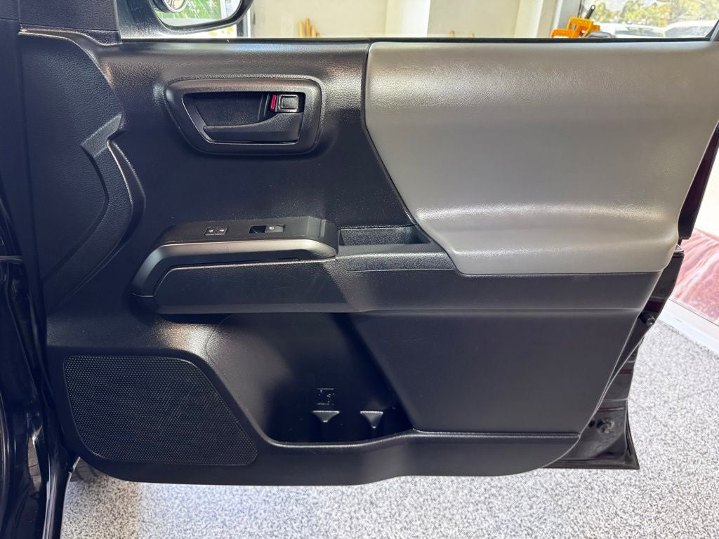 2019 Toyota Tacoma SR