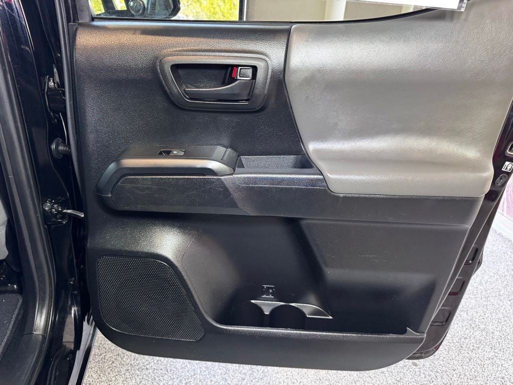 2019 Toyota Tacoma SR