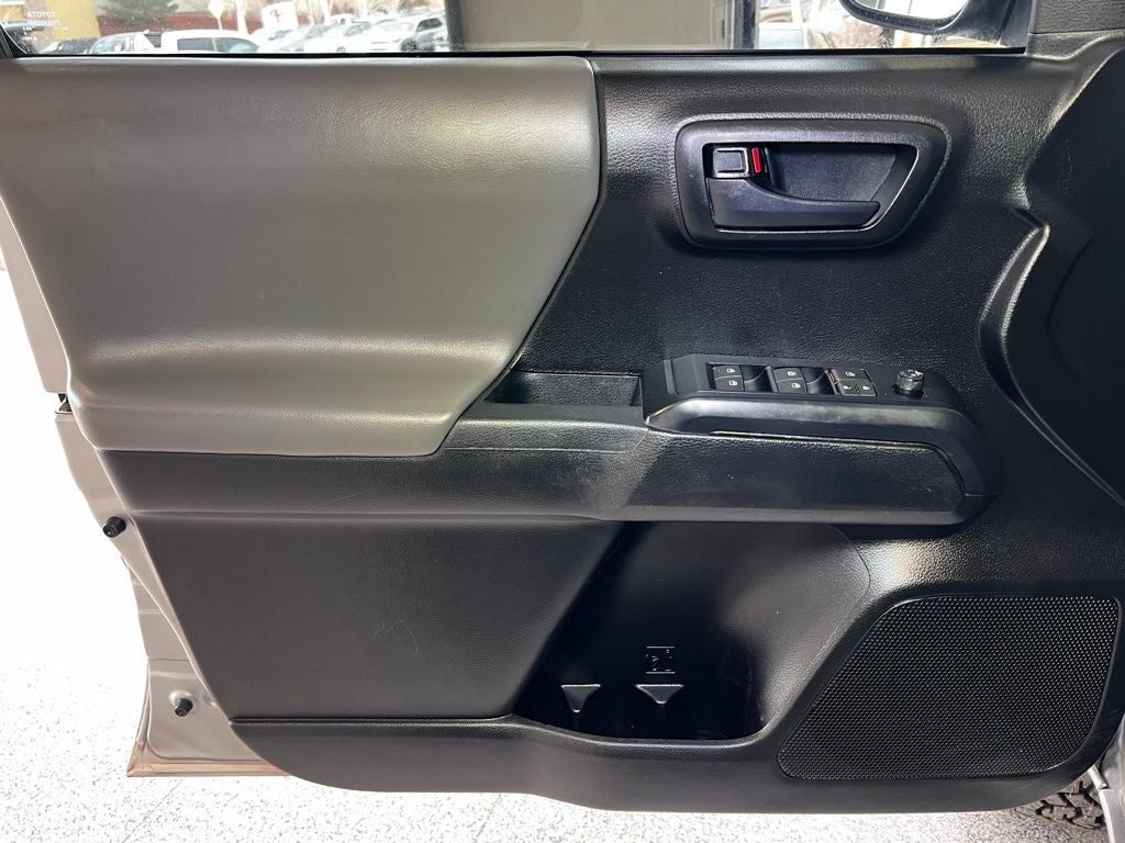 2021 Toyota Tacoma SR V6