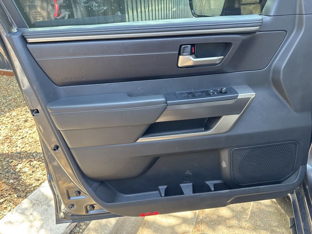 2025 Toyota Tundra SR5 - Photo 18