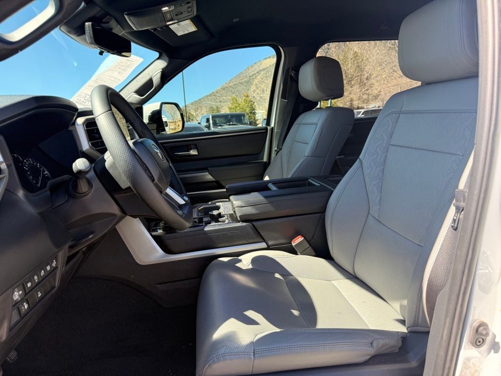 2025 Toyota Tundra SR5