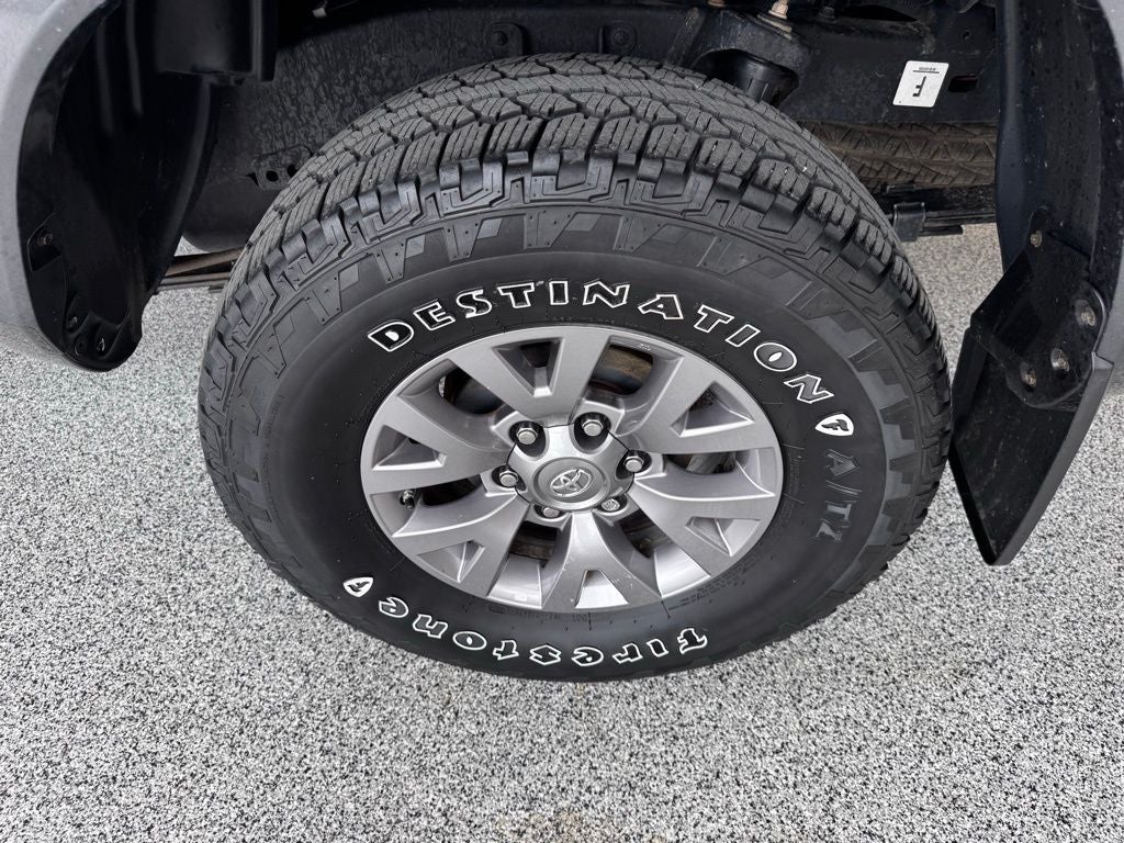 2017 Toyota Tacoma SR5