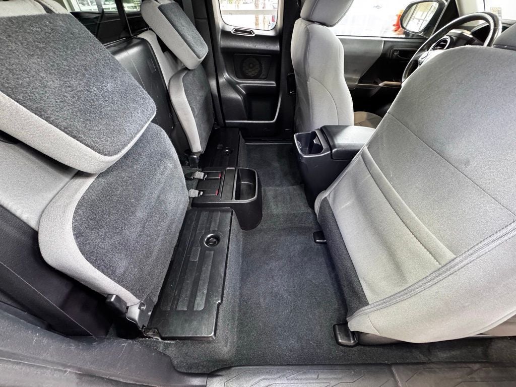 2017 Toyota Tacoma SR5