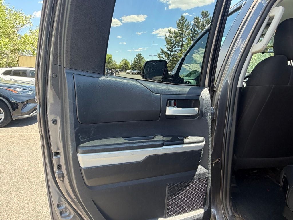 2016 Toyota Tundra SR5