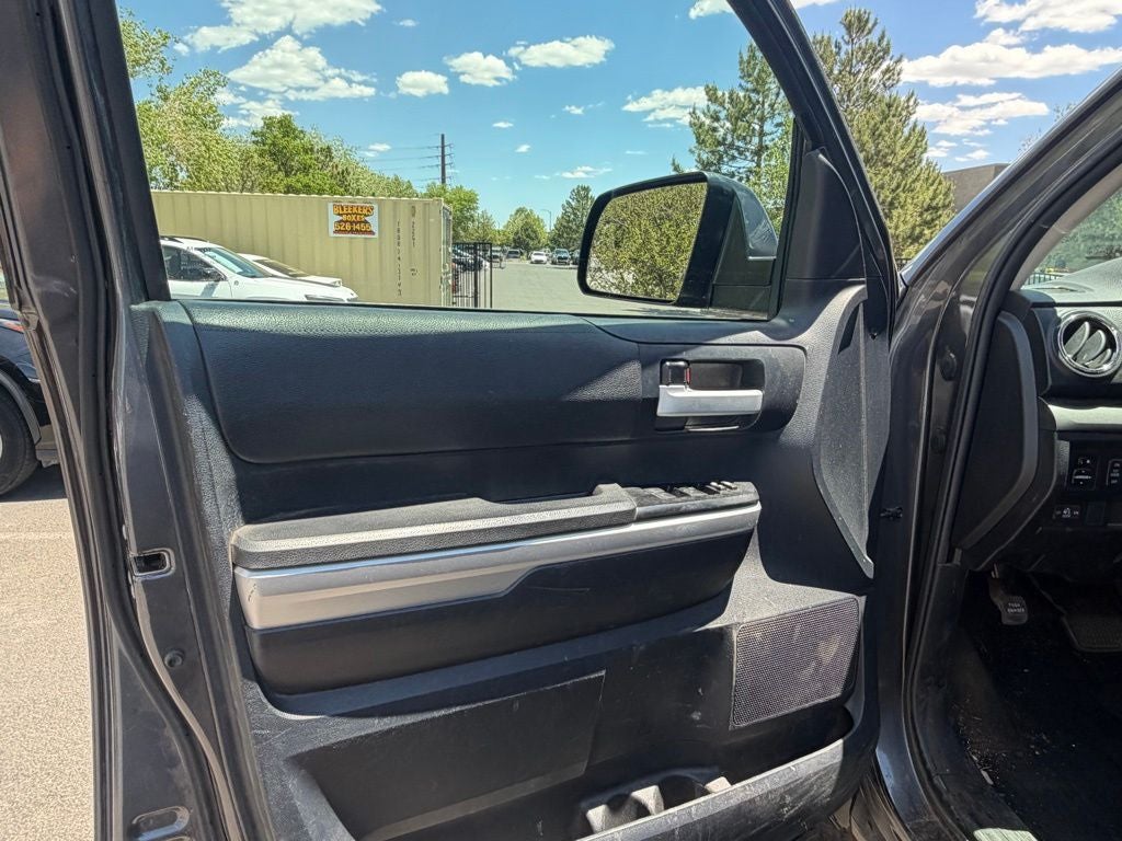 2016 Toyota Tundra SR5