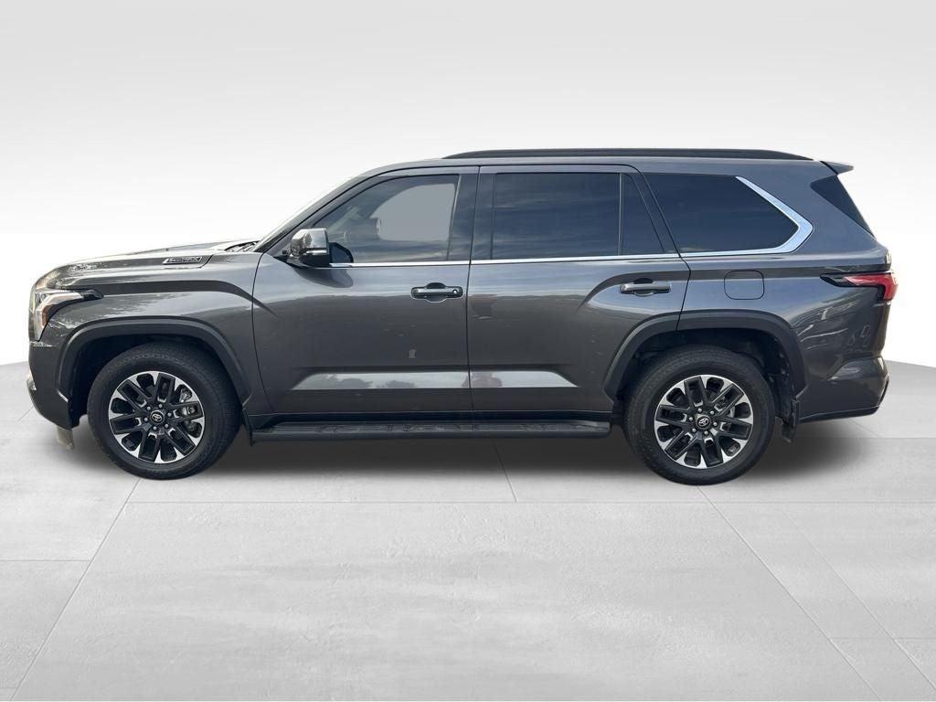 2023 Toyota Sequoia SR5