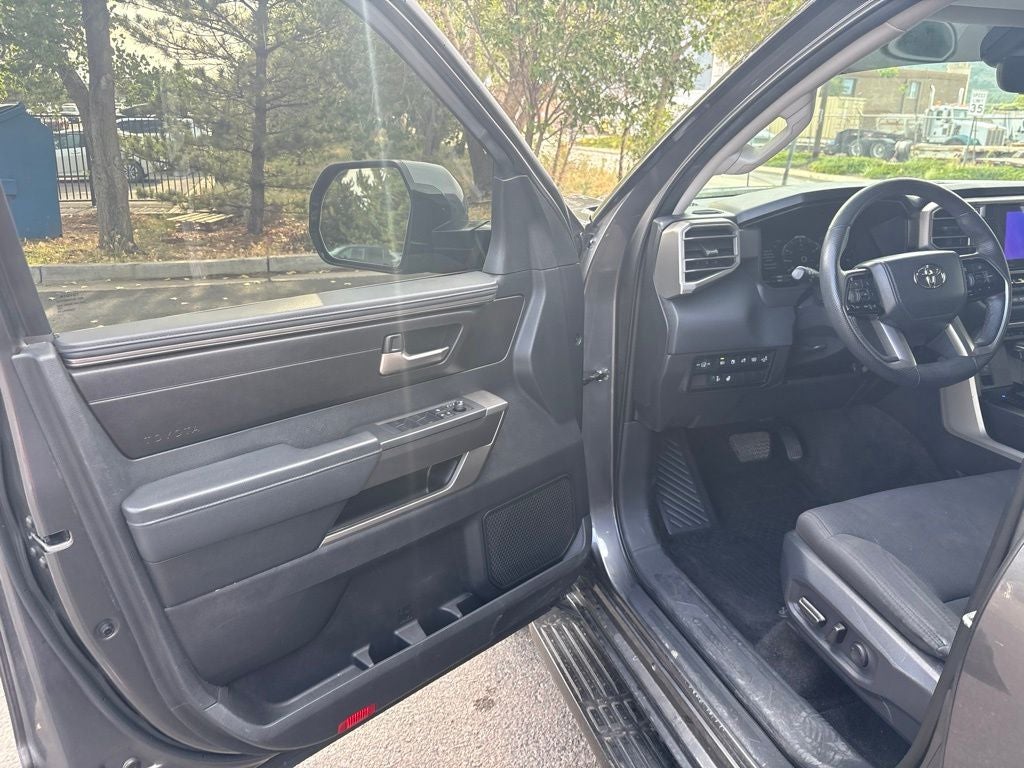 2023 Toyota Sequoia SR5