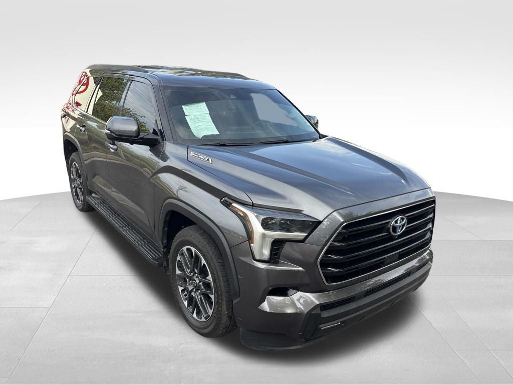 2023 Toyota Sequoia SR5