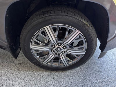 2024 Toyota Sequoia Capstone