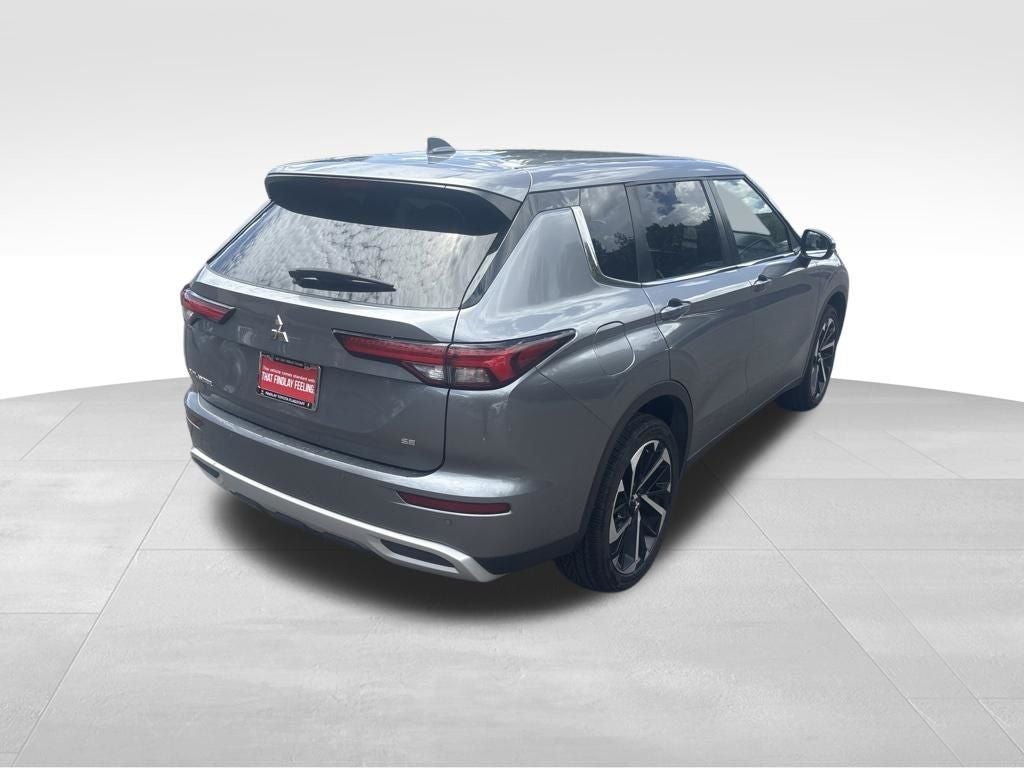 2024 Mitsubishi Outlander SE