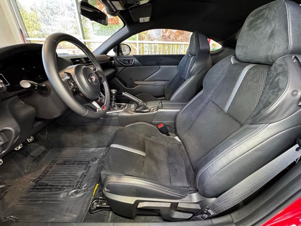 2025 Toyota GR86 Premium