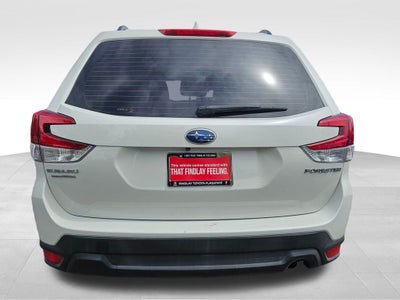 2023 Subaru Forester Base