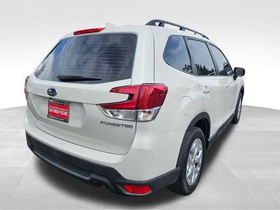 2023 Subaru Forester Base