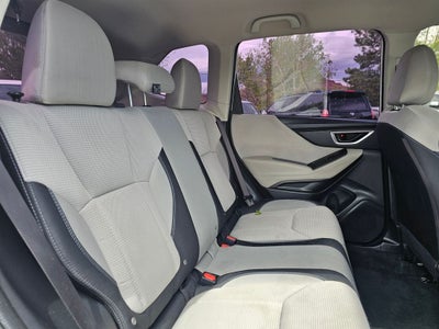 2023 Subaru Forester Base