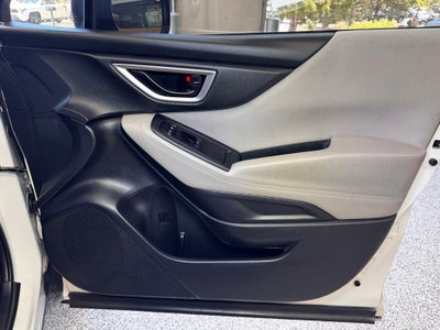 2023 Subaru Forester Base