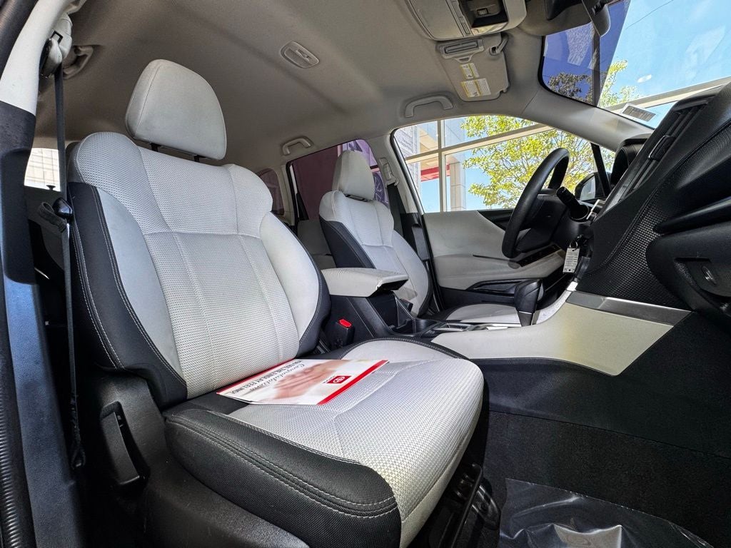 2023 Subaru Forester Base