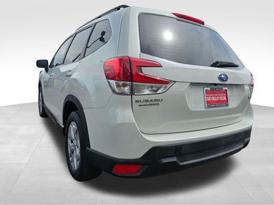 2023 Subaru Forester Base