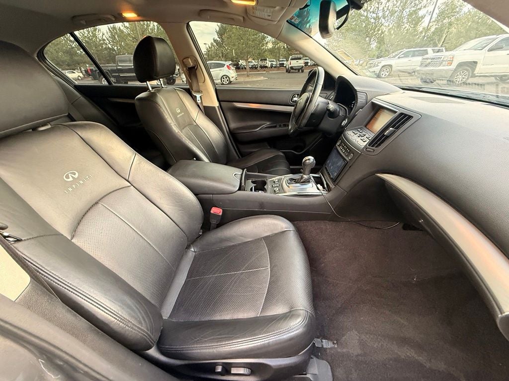 2011 INFINITI G37 X Sport Appearance Edition