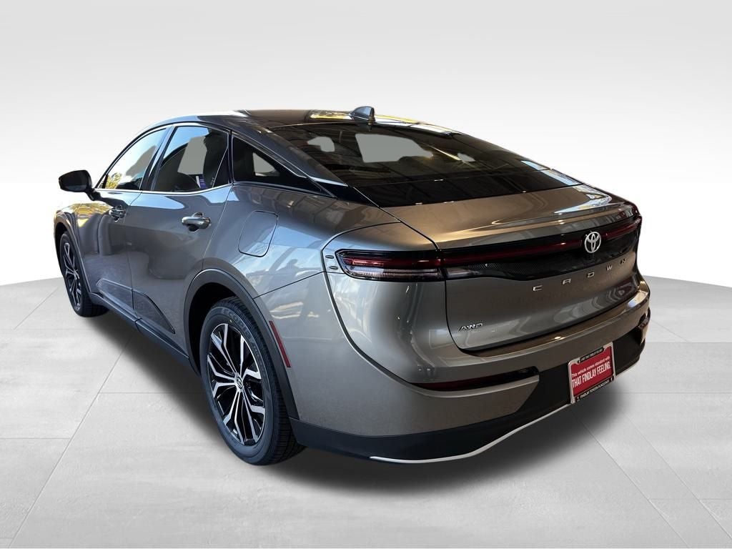 2023 Toyota Crown XLE