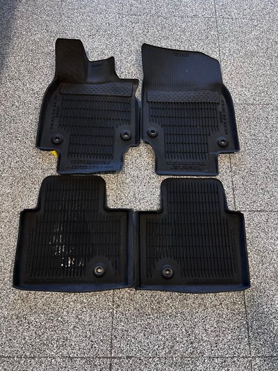 2023 Toyota Crown XLE