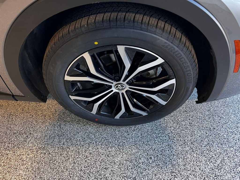 2023 Toyota Crown XLE