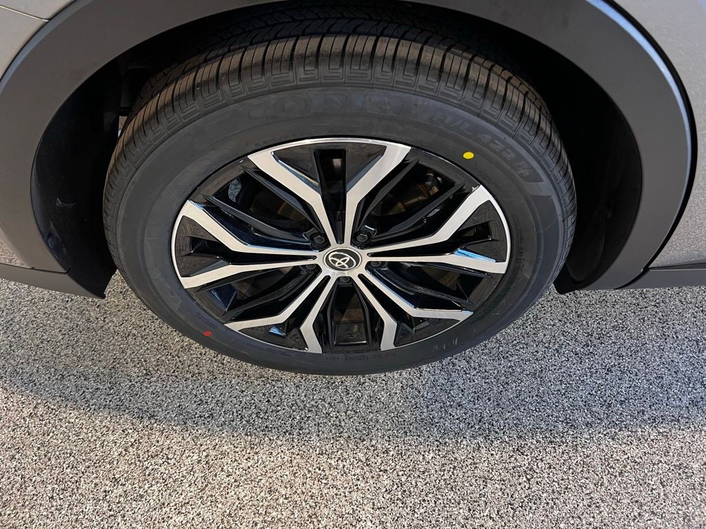 2023 Toyota Crown XLE