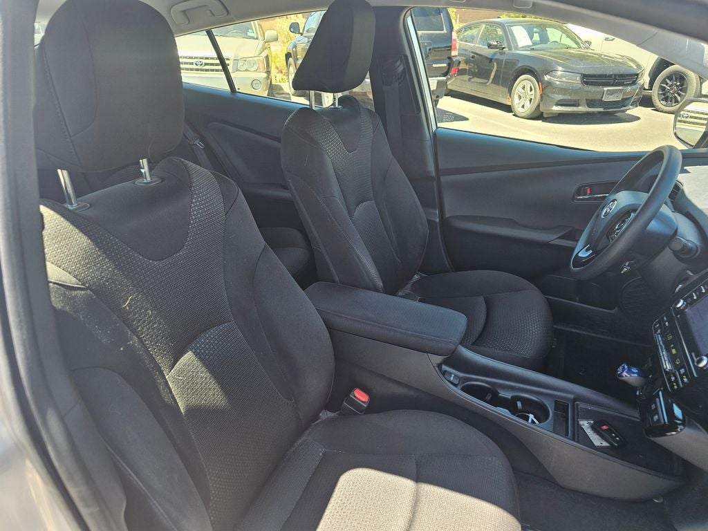 2021 Toyota Prius LE