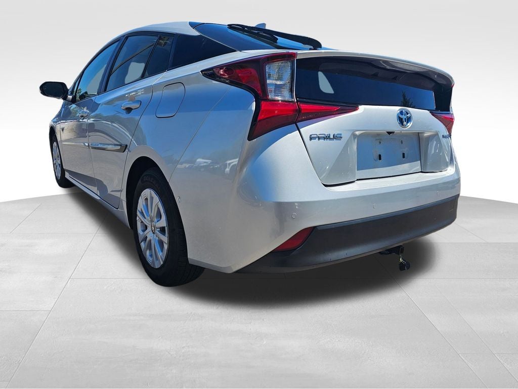 2021 Toyota Prius LE