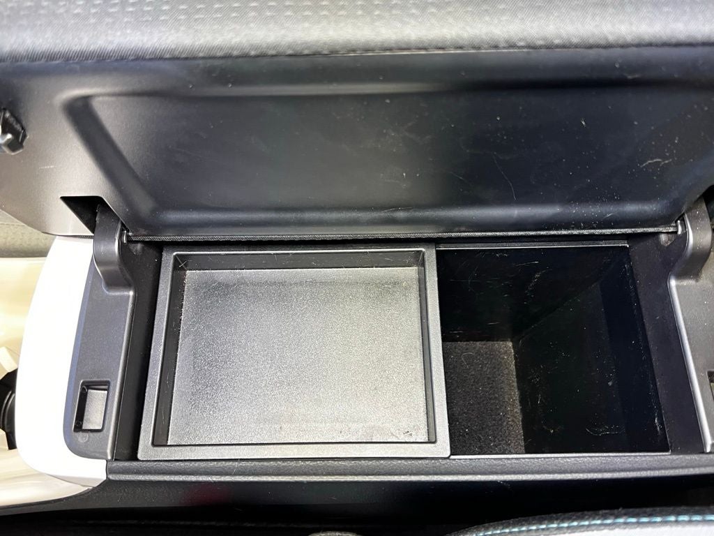 2016 Toyota Prius Three